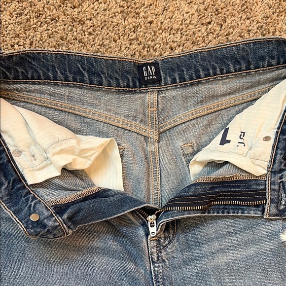 GAP Denim - Mom Jean - Picture 8 of 11